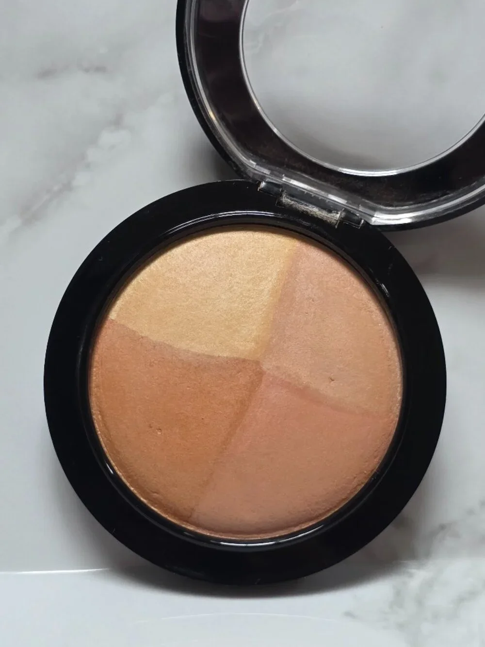MAC Cosmetics mac faintly
